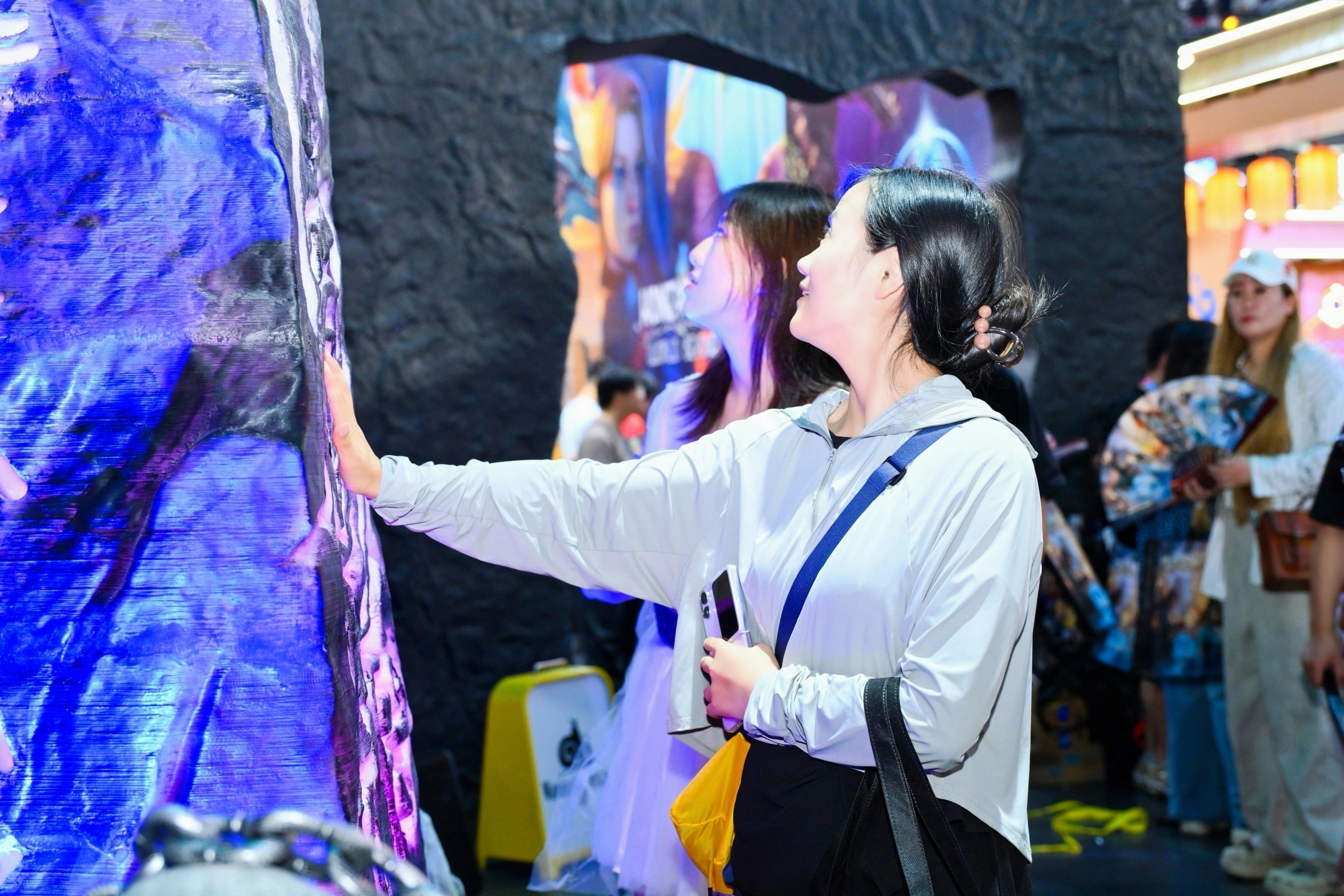 《九阴真经修仙》亮相2026ChinaJoy,沉浸式"测灵根"引爆首日人气 《九阴真经修仙》亮相2026ChinaJoy,沉浸式"测灵根"引爆首日人气